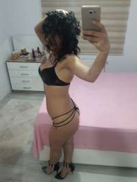 Bakımlı ve temizliğe önem veren samsun escort bayan Karaca