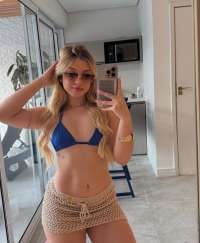 Büyük gögüşlü escort DURU