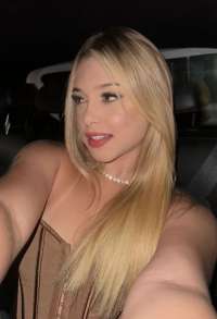 Büyük gögüşlü escort DURU