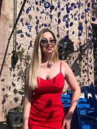 Escort Bensun, kendi yeri olan
