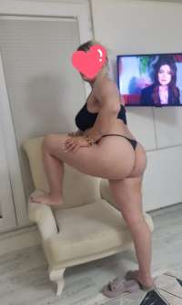 Fanteziye açık  Büyük gögüşlü escort Azra