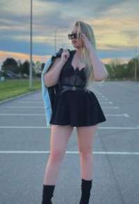İzmirden gelen Escort Lidya