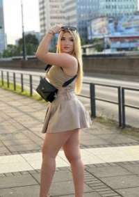 İzmirden gelen Escort Lidya