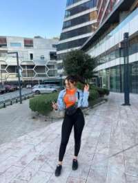 Kendi yeri olan escort Ezginur