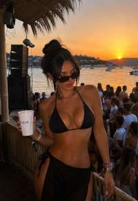 RUSYALI VİP escort Gaye
