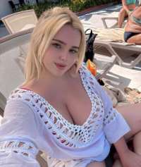 Sarışın balık etli bayan Lalezar