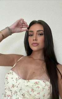 Yeni gelen bayan Lina