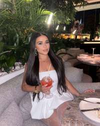 Yeri olan sex bağımlısı Sibel