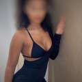 Escort mesleğinde profesyonel olan Asya