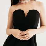 19 yaşlı esmer bayan Sevinç. fantazya oyunları