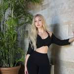 Yeşil gözlü büyük göğüslü İREM