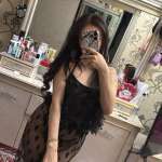 Yini genc bayan Dunyo